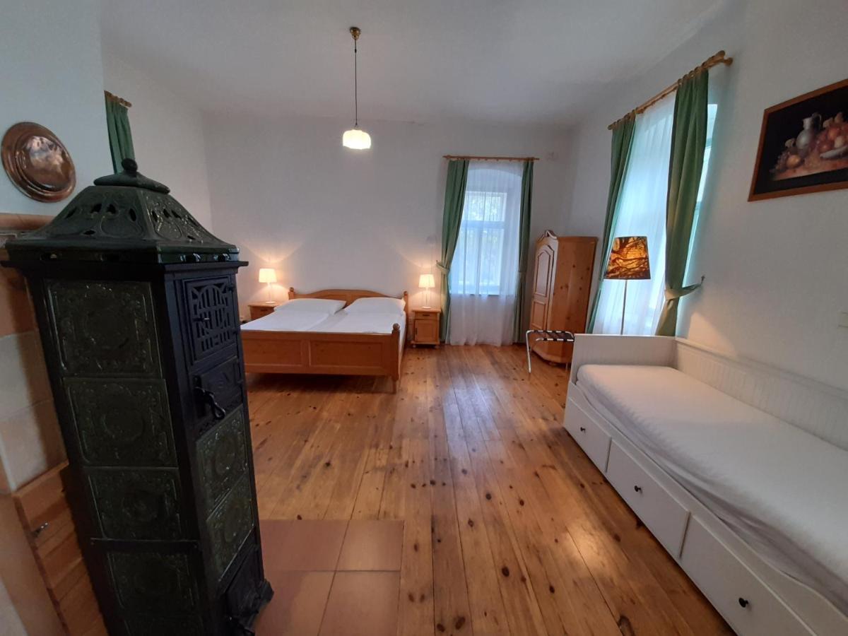 Wellness Hotel Zamecek Jetřichovice Стая снимка