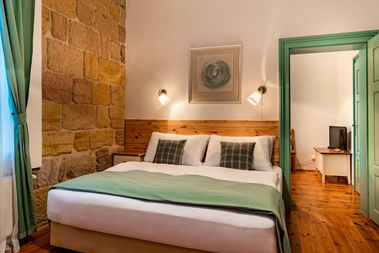 Wellness Hotel Zamecek Jetřichovice Екстериор снимка