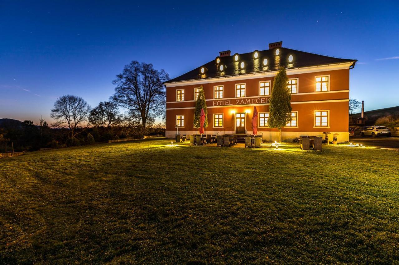 Wellness Hotel Zamecek Jetřichovice Екстериор снимка