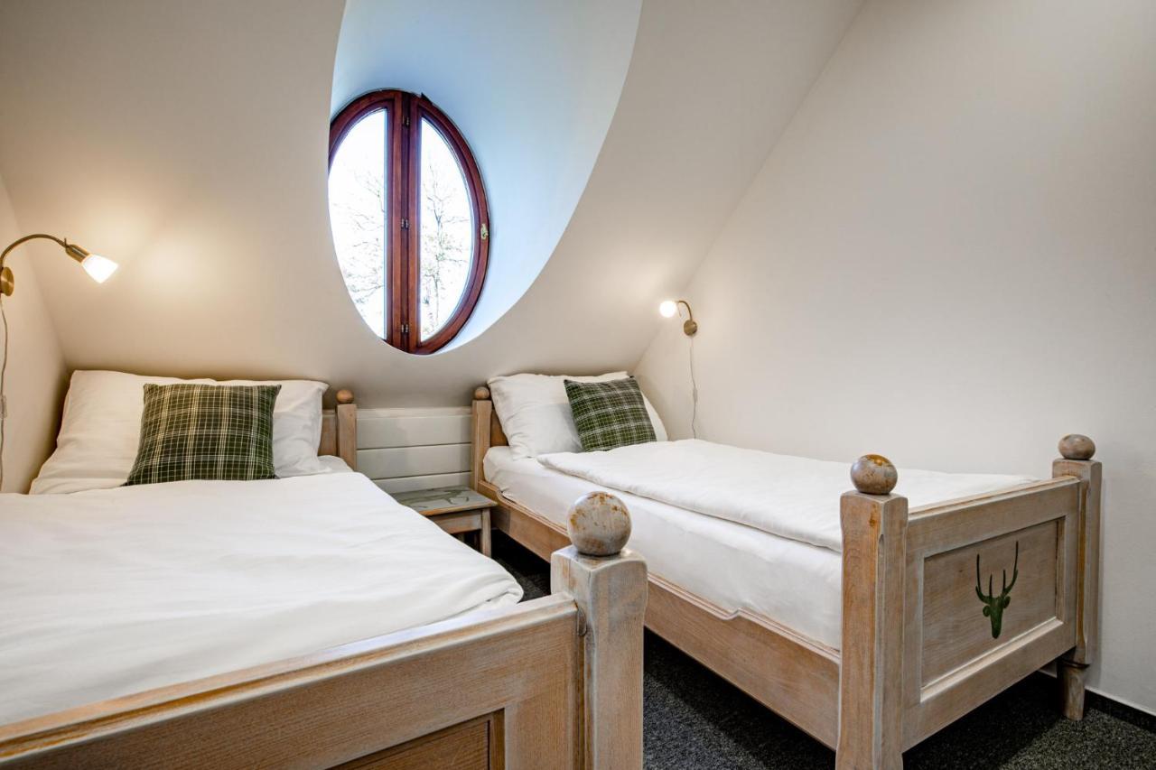 Wellness Hotel Zamecek Jetřichovice Екстериор снимка