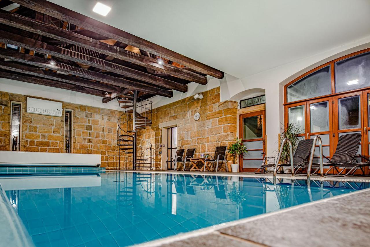 Wellness Hotel Zamecek Jetřichovice Екстериор снимка