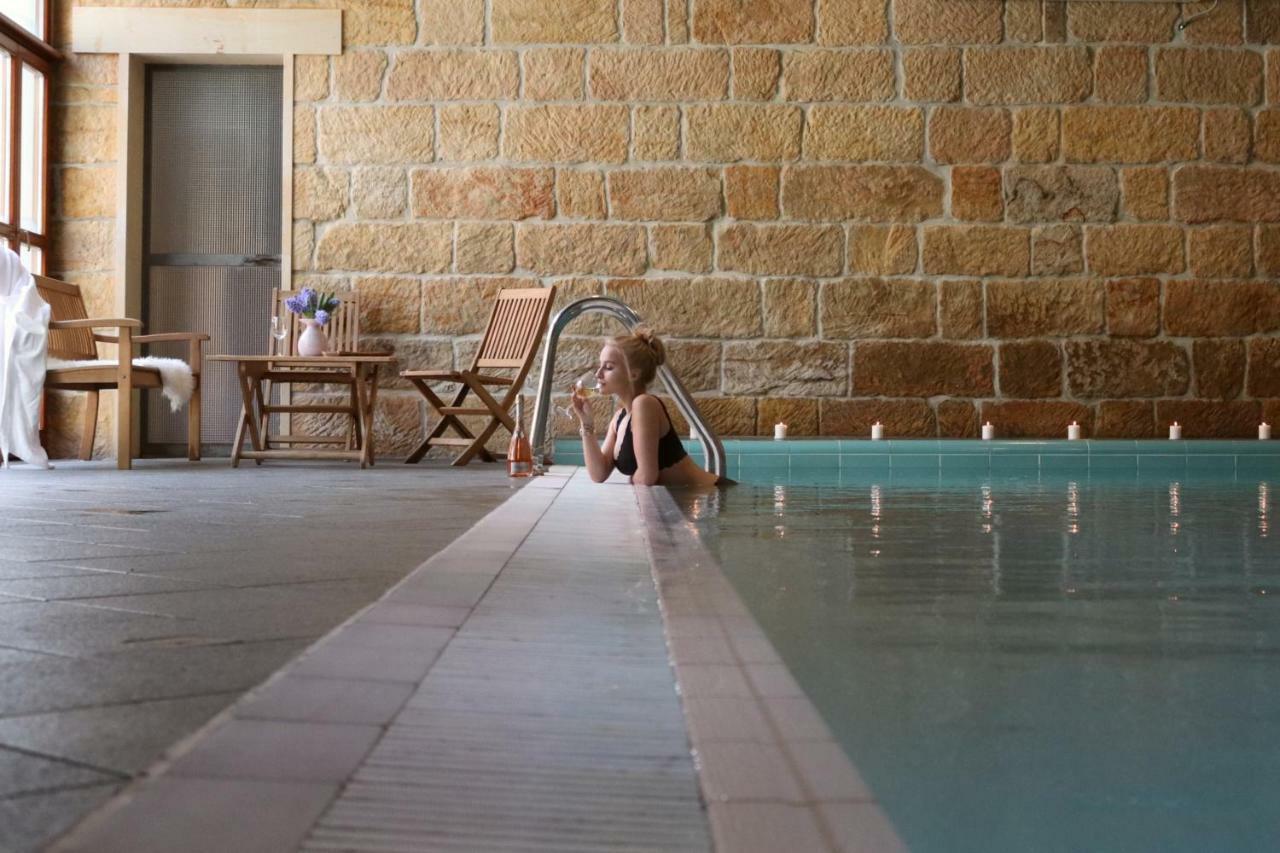 Wellness Hotel Zamecek Jetřichovice Екстериор снимка